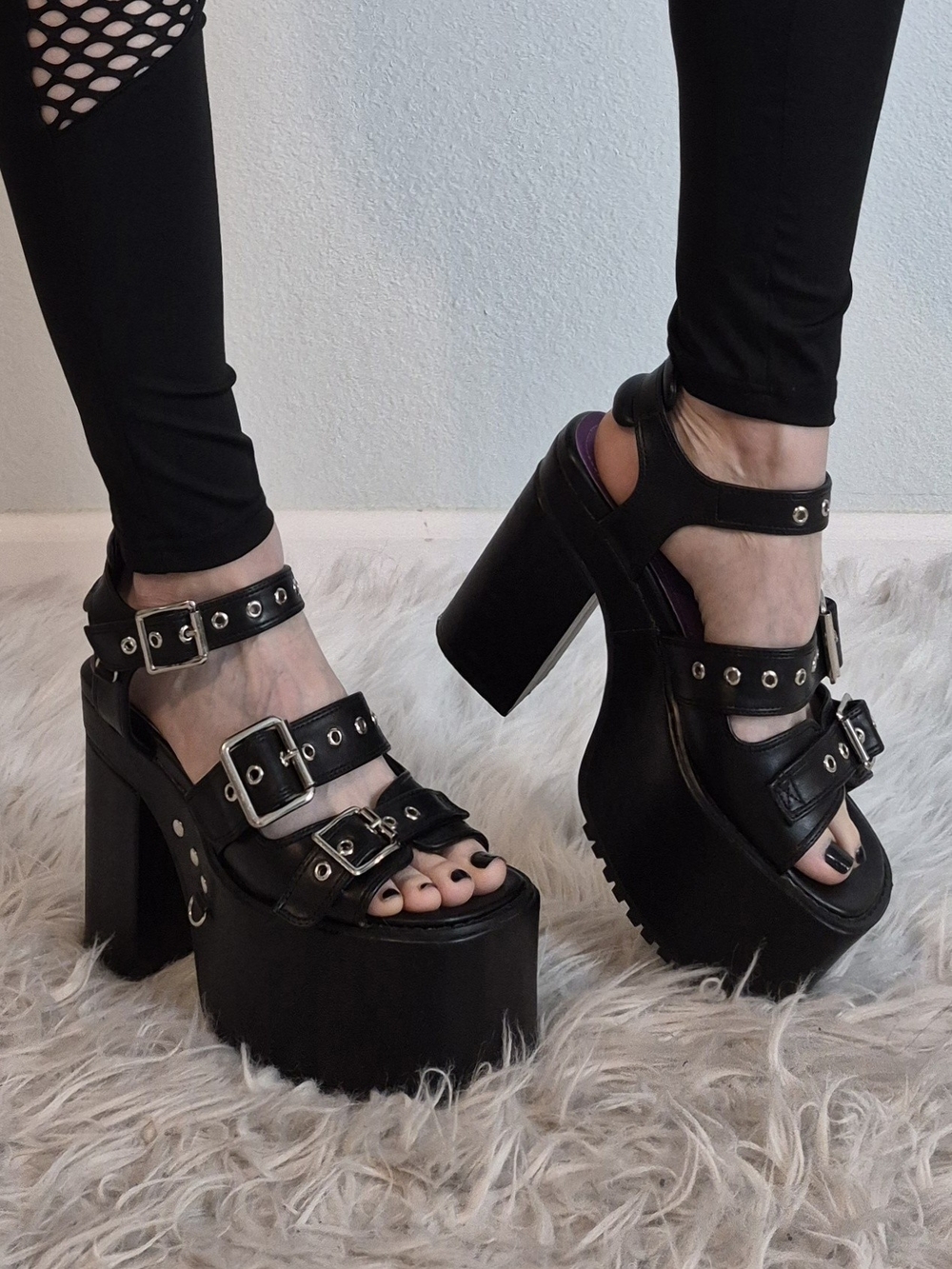 Yosuke Gothic Black Platform Buckle High-Heel Sandals Size 7 1/2